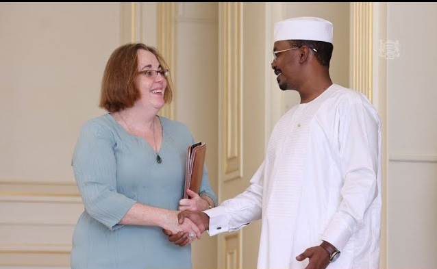 رئيس تشاد يلتقي مساعد وزير الخارجية الأمريكي للشؤون الأفريقية