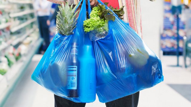 Oman plans to phase out plastic bags by 2027, but have they considered sustainable alternatives?‏