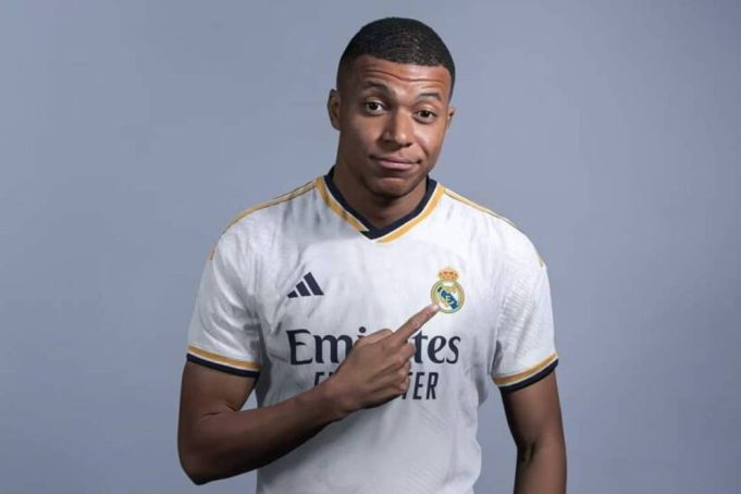ريال مدريد يعلن عن تقديم صفقته الجديدة السبت المقبل بعد ضم مبابي