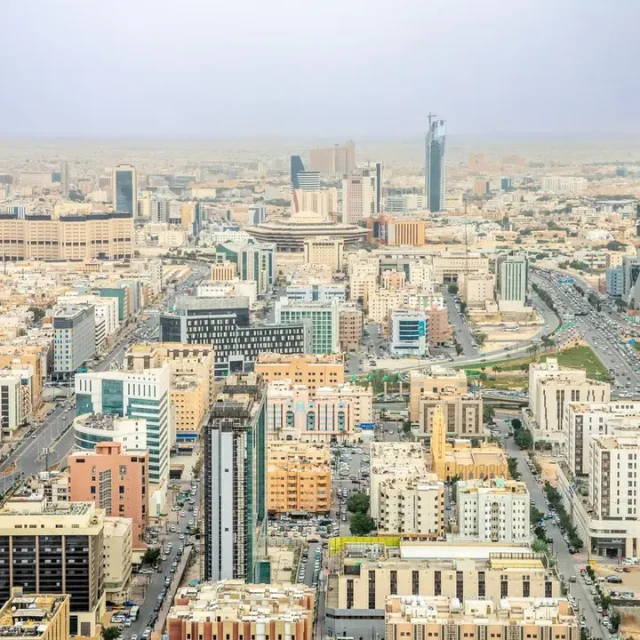 90 صفقة استحواذ في مصر منذ تطبيق نظام التركزات الاقتصادية.. والتعليم والصحة والإسكان في صدارة اهتمام المستثمرين