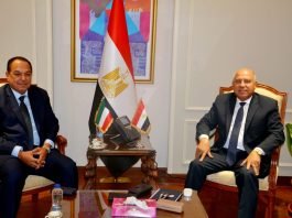 وزير الصناعة والنقل يبحث مع السفير الكويتي بالقاهرة تدعيم التعاون المشترك في مجالات والصناعة والنقل واللوجستيات