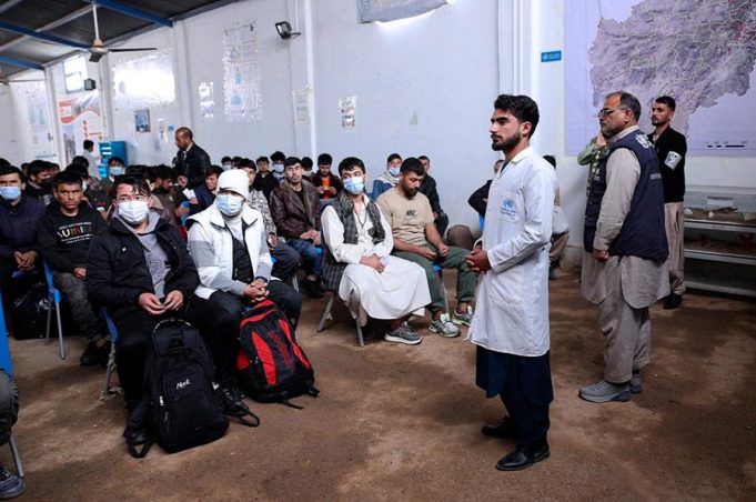 Afghanistan: ensuring access to essential emergency services for returnees at Islam Qala crossing