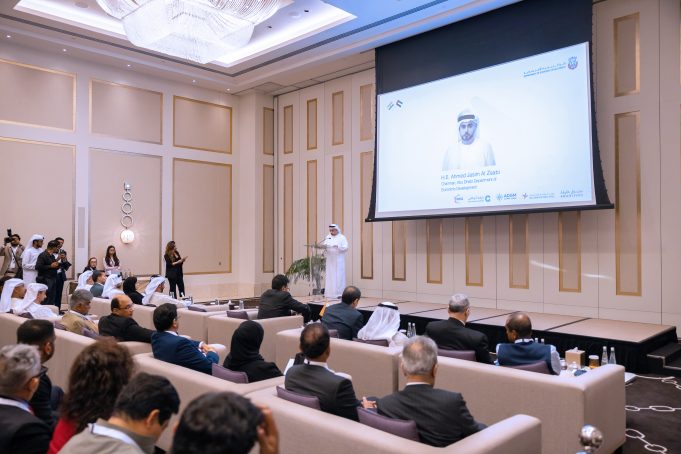 ملتقى أبوظبي–الهند للأعمال يُعزز العلاقات التجارية والاستثمارية