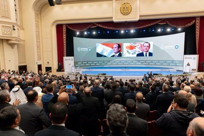 إنطلاق فعاليات مؤتمر ومعرض مصر الدولي للطاقة 2026 إنطلاق فعاليات مؤتمر ومعرض مصر الدولي للطاقة 2026