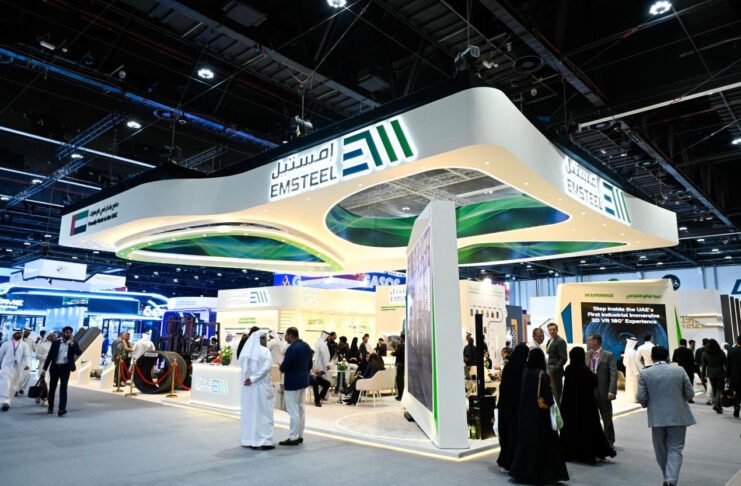 مجموعة أدنيك تعلن إمستيل شريكاً لقطاع المعادن والتصنيع في اصنع في الإمارات 2026
